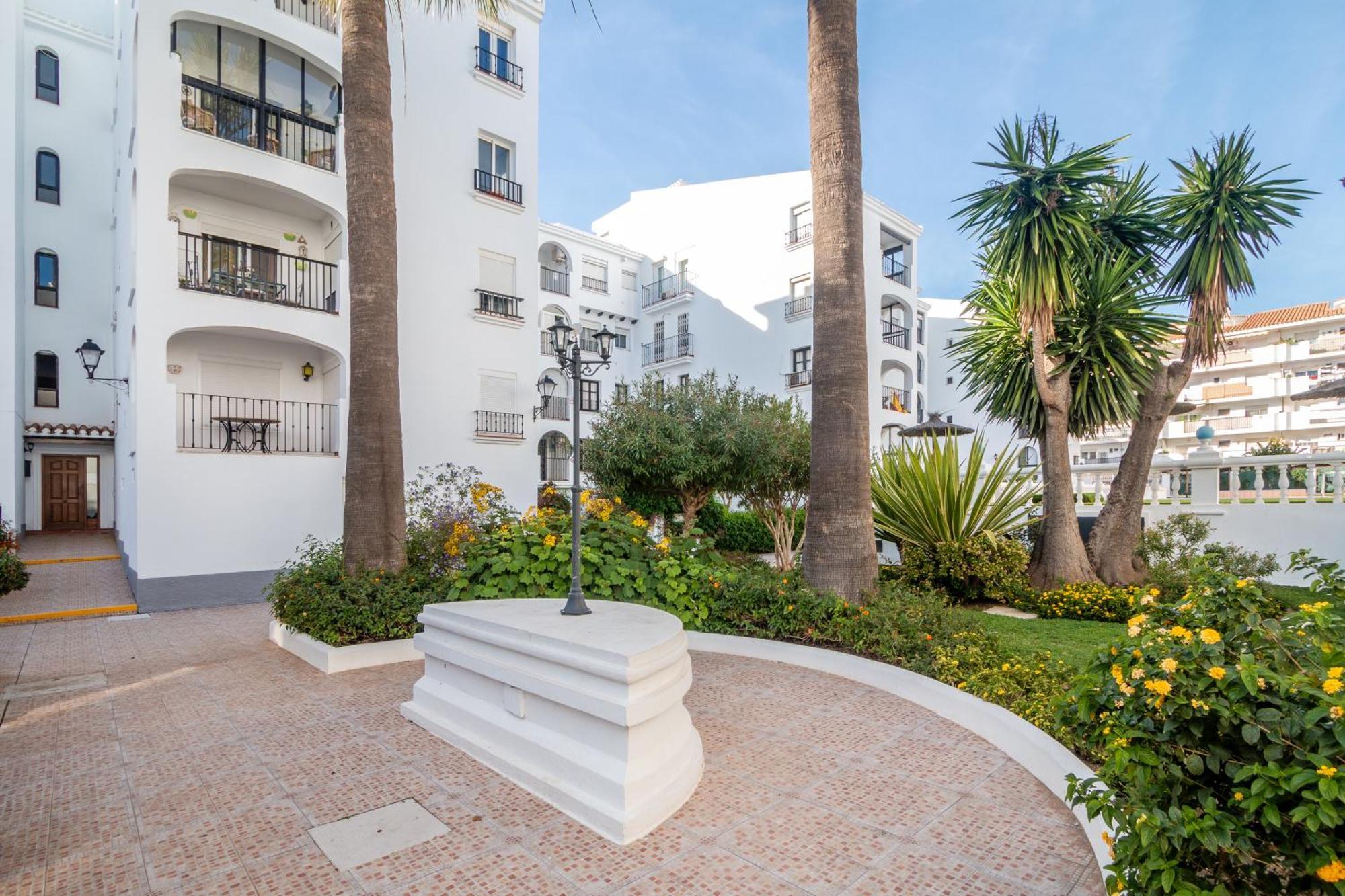 Close To The Beach, 5 Minutes Walk San Luis de Sabinillas Extérieur photo